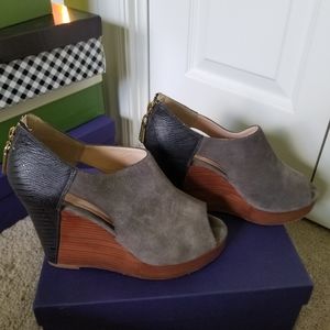 Rebecca Minkoff Grey Platforms Size 8